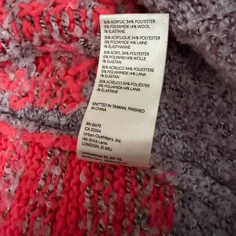 Free People gather me close cardigan.  Size XS/S - Picture 8 of 9